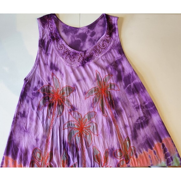 Super cute tie dye hippie dress with embroidery. - Picture 3 of 4
